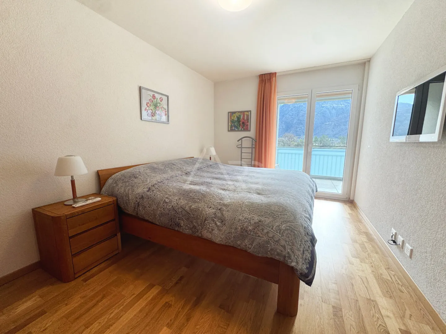 2.5-ROOM APARTMENT IN BAINS DE SAILLON - SOLD FURNISHED WITH VERANDA - Photo 4 of 6