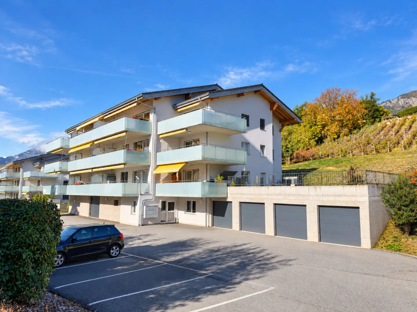 MAGNIFICENT 2.5-ROOM PENTHOUSE WITH MEZZANINE AND LARGE BALCONY IN CHAMPLAN - Photo 9 of 9