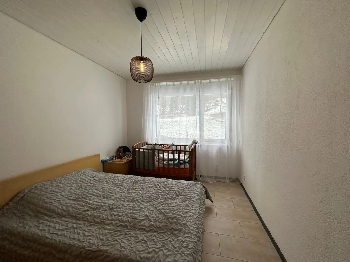 Attique spacieux avec terrasse - Photo 12 sur 13