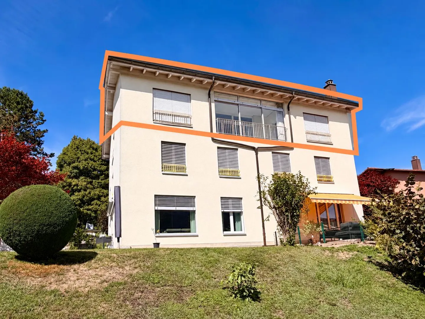Bel attique avec balcon - Photo 1 sur 11