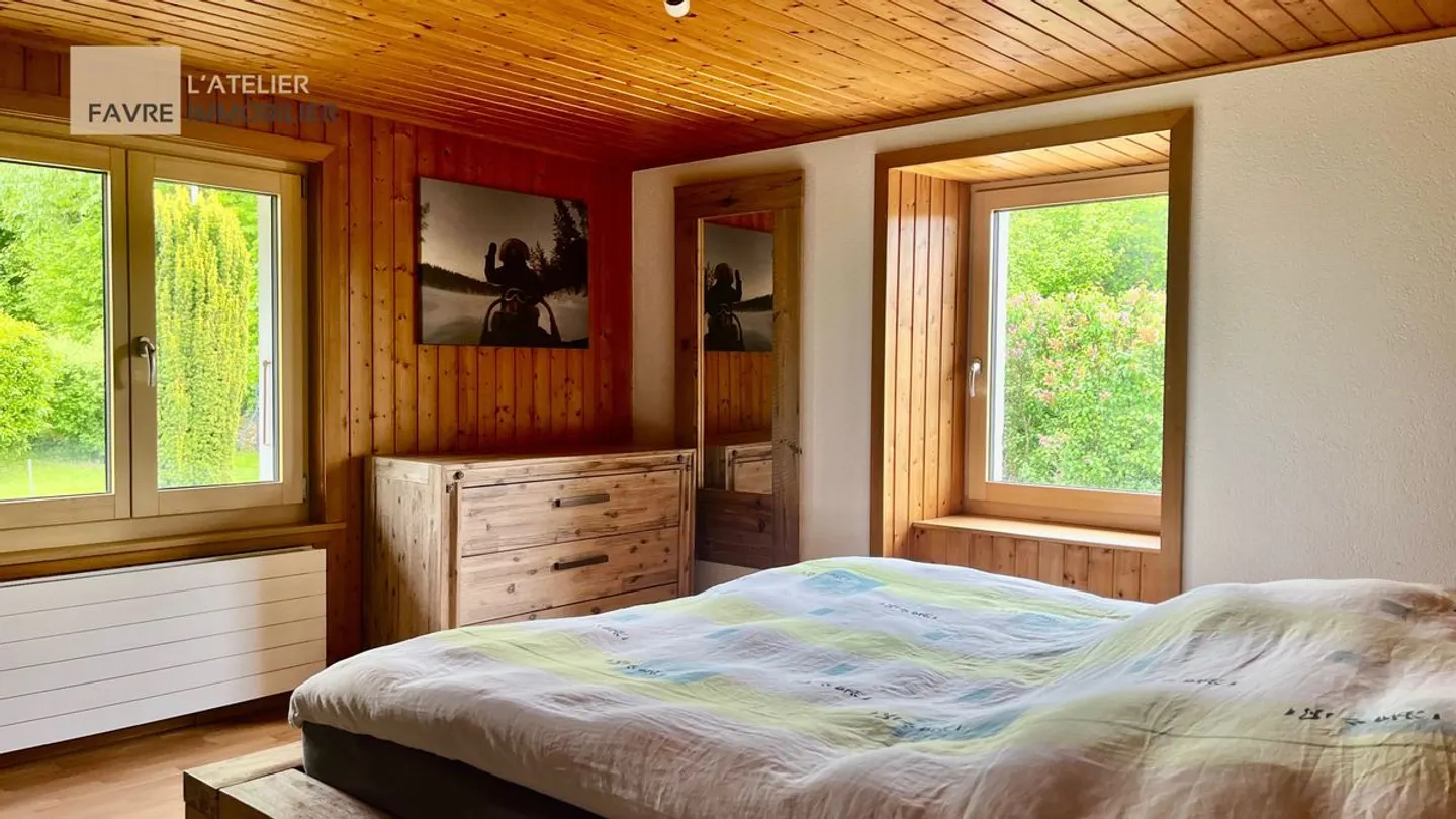 Autentica casa di villaggio con 5,5 stanze in un contesto verde di 1884 m2 - Foto 9 di 13