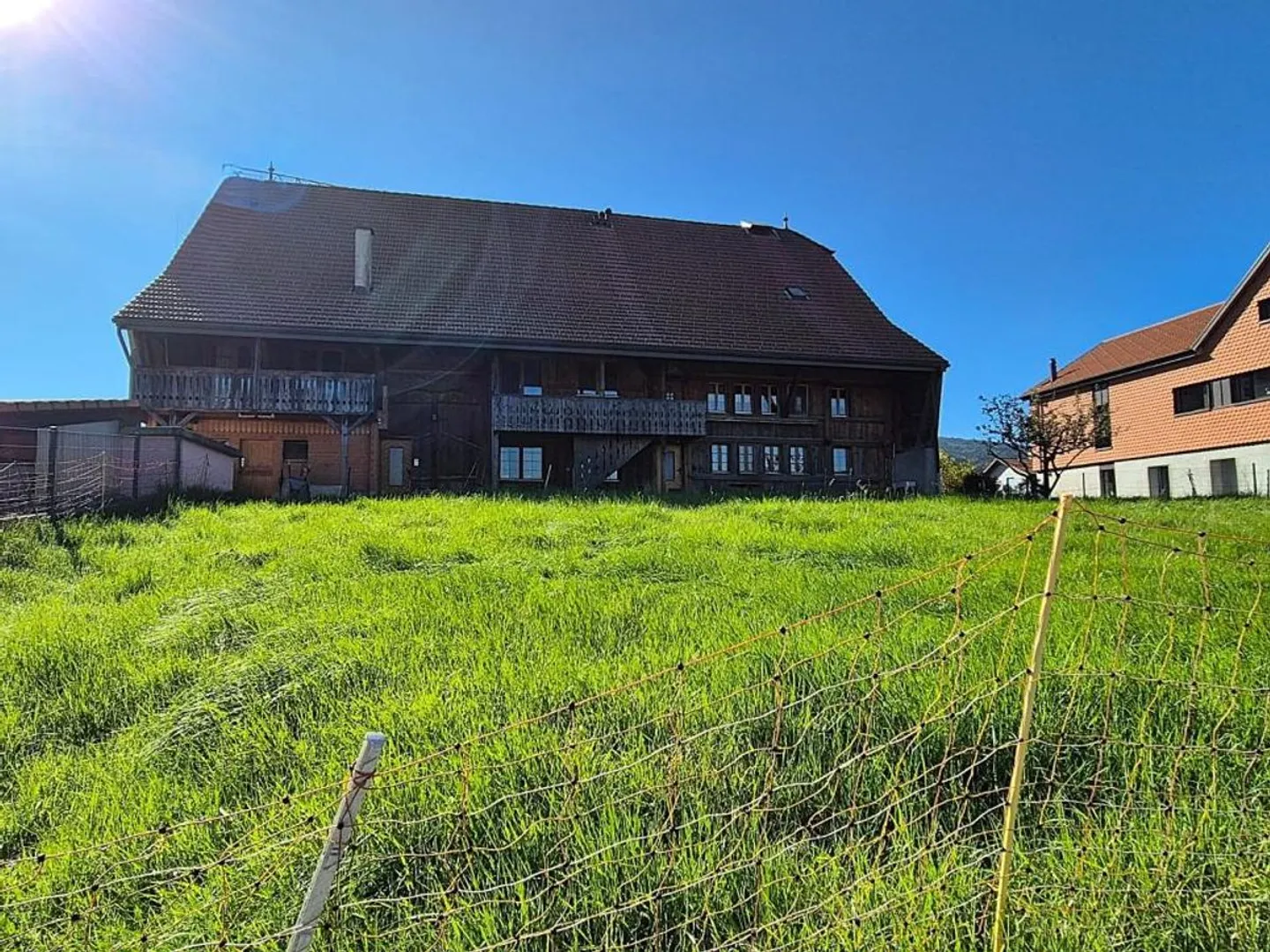 EXKLUSIV - Mietgebäude und bebaubares Land in Vaulruz - Foto 5 von 8