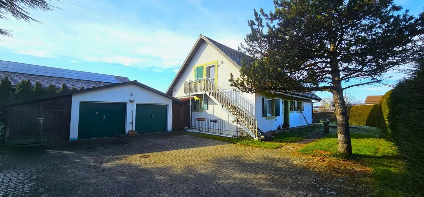 Belle maison individuelle de 2 appartements avec grand jardin - Foto 1 di 12