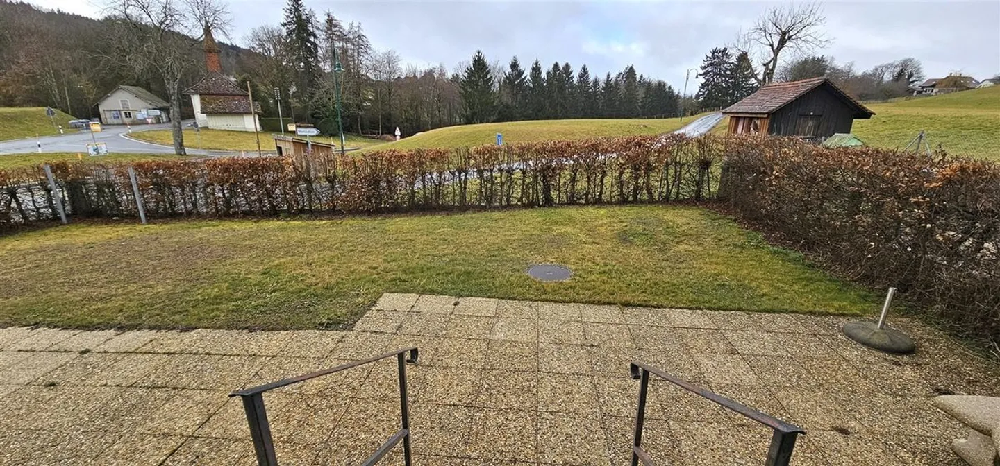 Vecchia fattoria con 2 appartamenti e un grande deposito - Foto 4 di 10