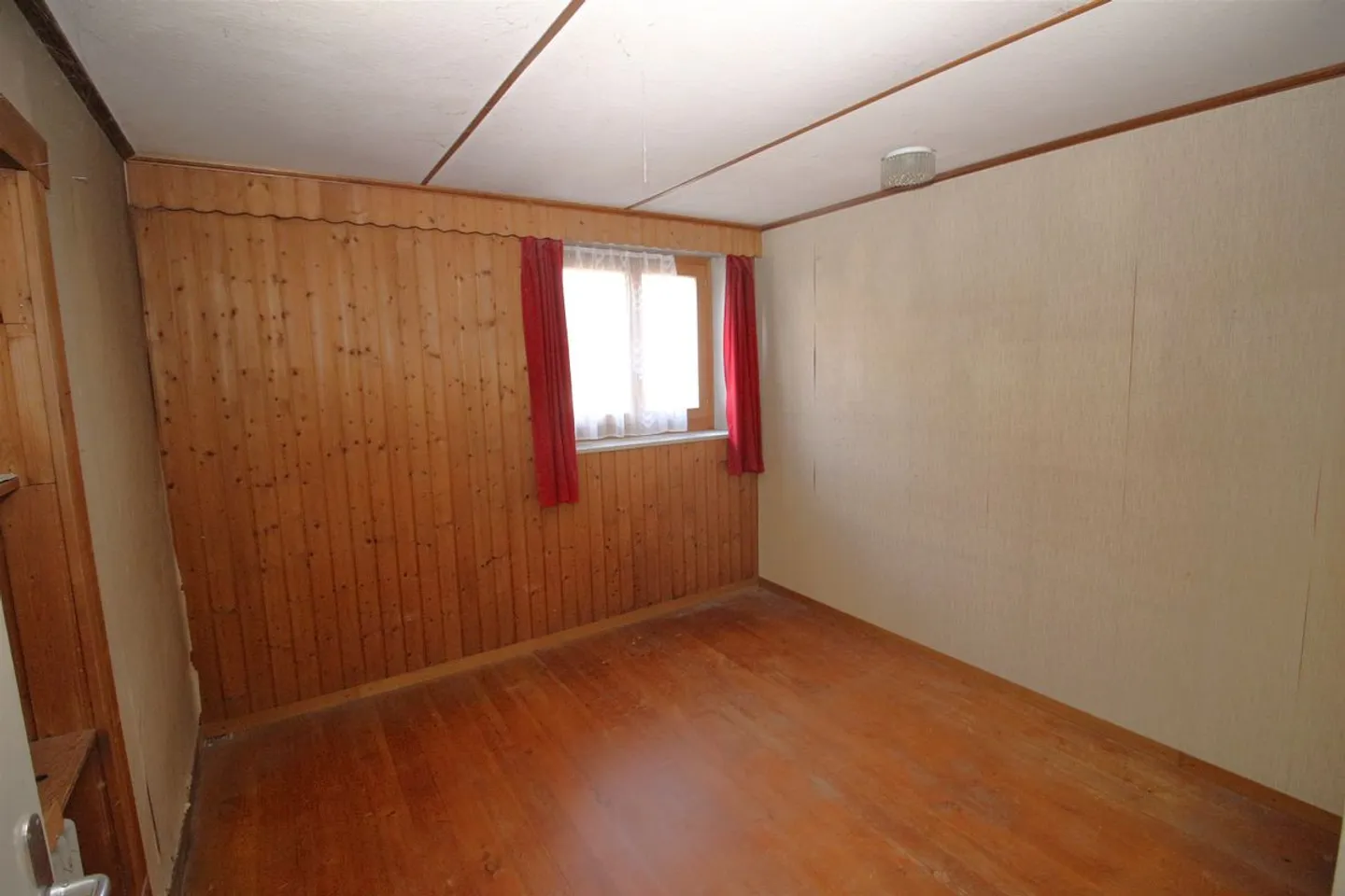 Individual villa to renovate! - Photo 7 of 9