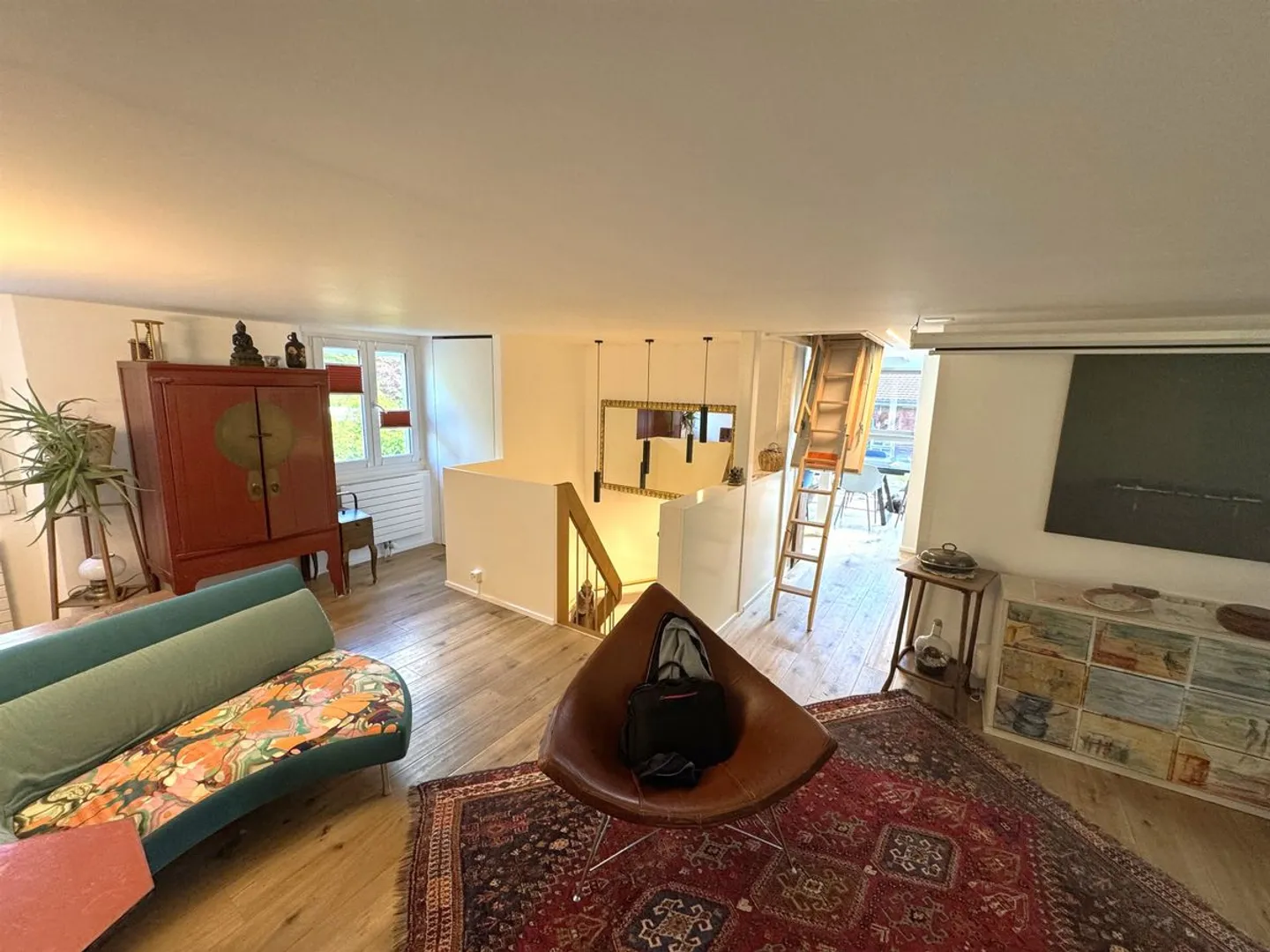 Vollständig renoviertes Haus nur wenige Schritte vom See entfernt - Foto 3 von 4