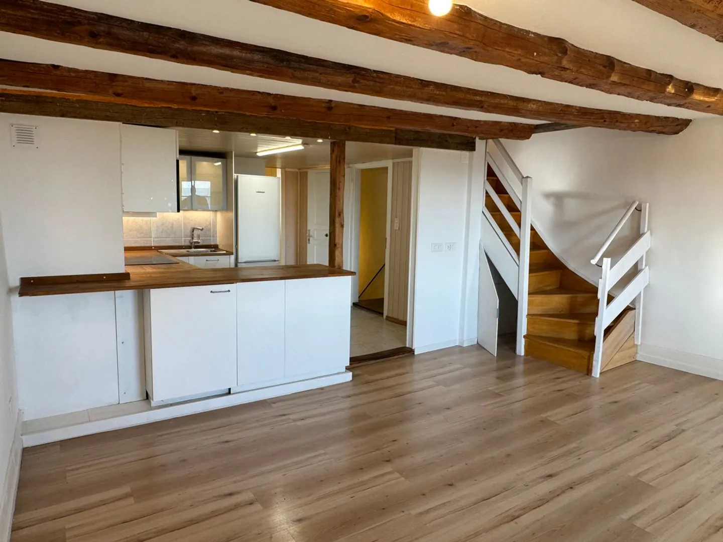 Atypisches Gebäude in Orbe - Foto 2 von 7