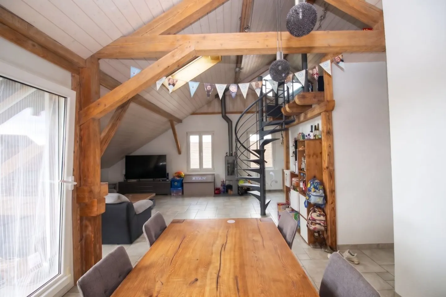 Superb duplex for rent in Poliez-le-Grand - Photo 2 of 13
