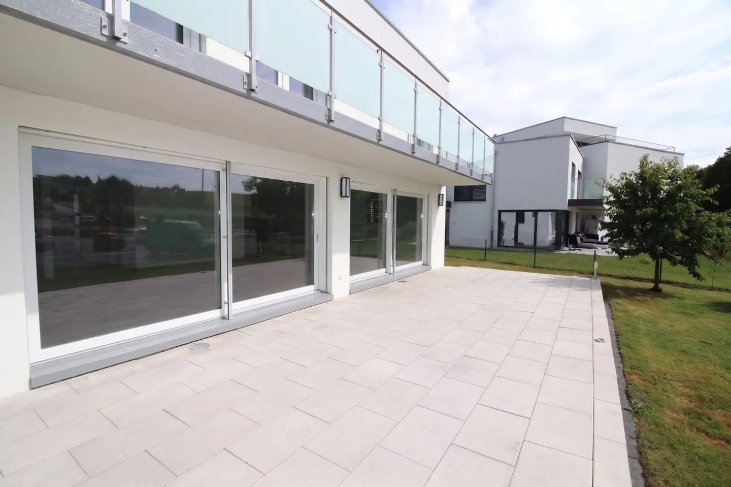 Villa moderne avec grande terrasse - Photo 8 sur 9