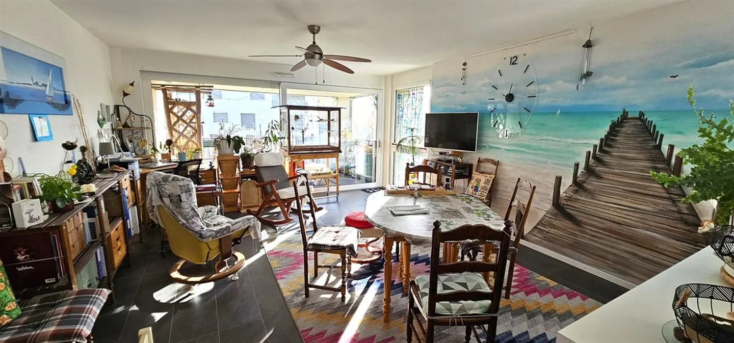 Beautiful 3.5-room apartment with loggia balcony - Photo 2 of 8