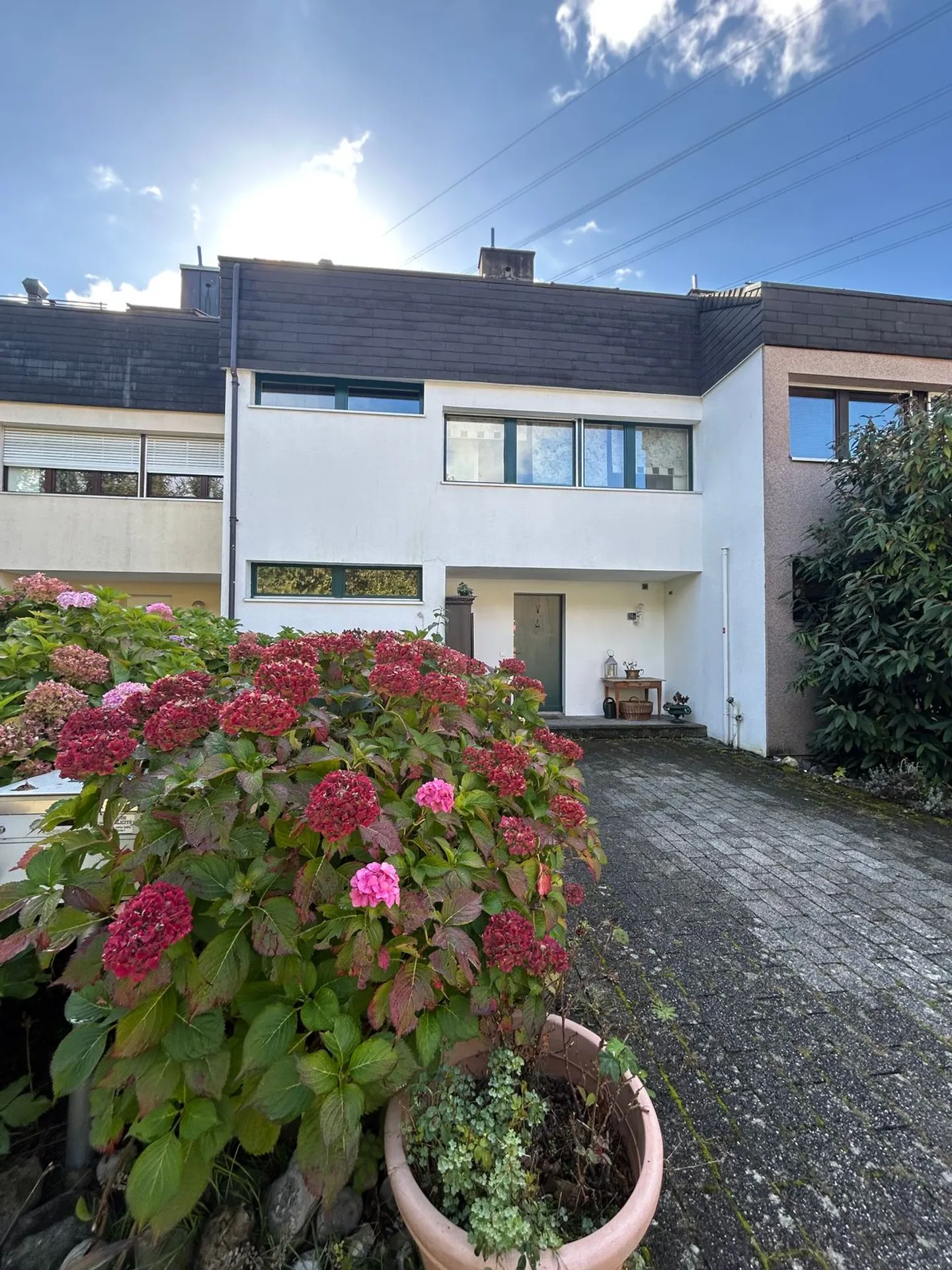 Charmante maison mitoyenne avec jardin située à Epalinges - Photo 1 of 7