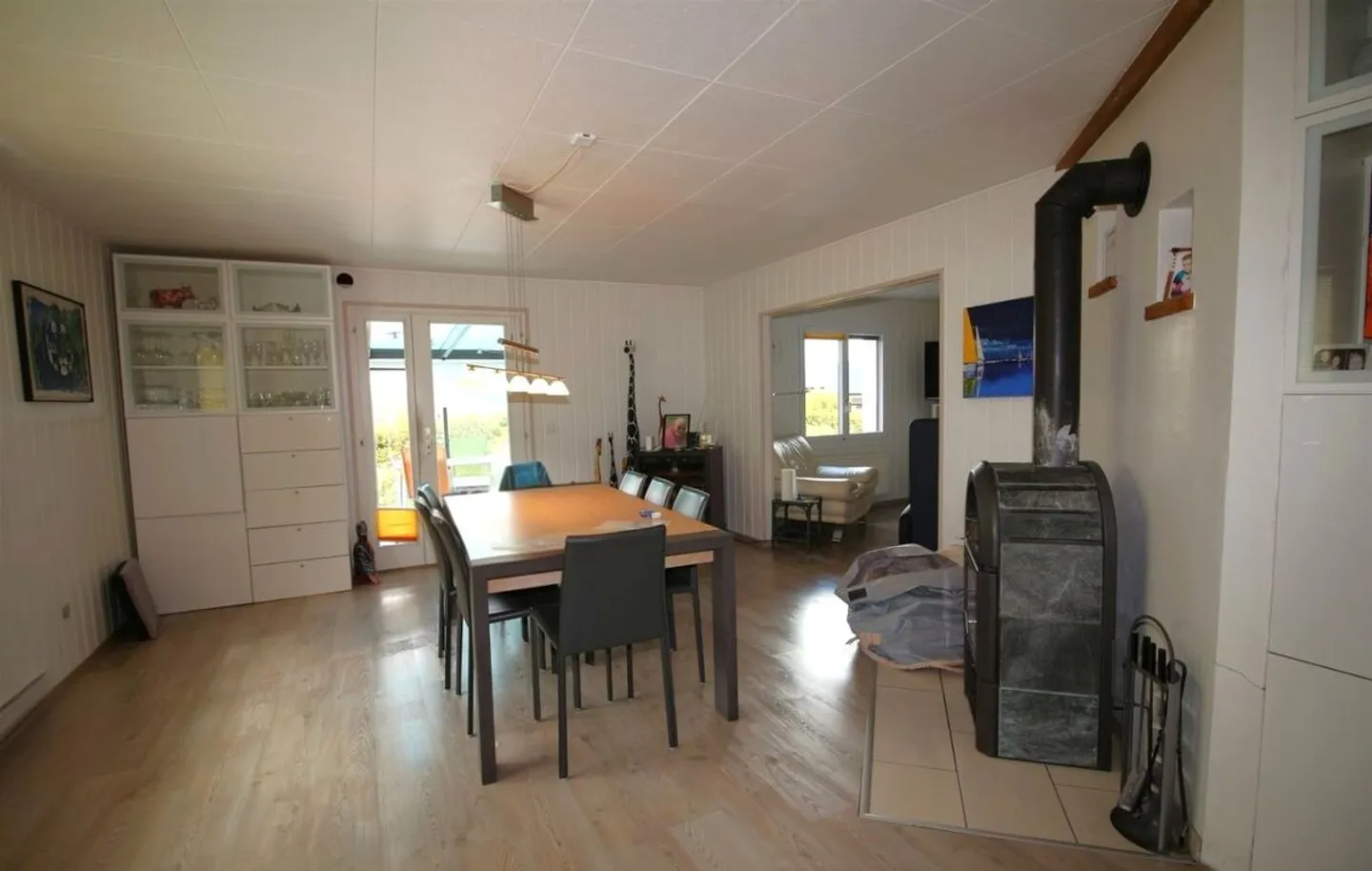 Belle villa individuelle avec piscine et grand jardin - Photo 3 of 12