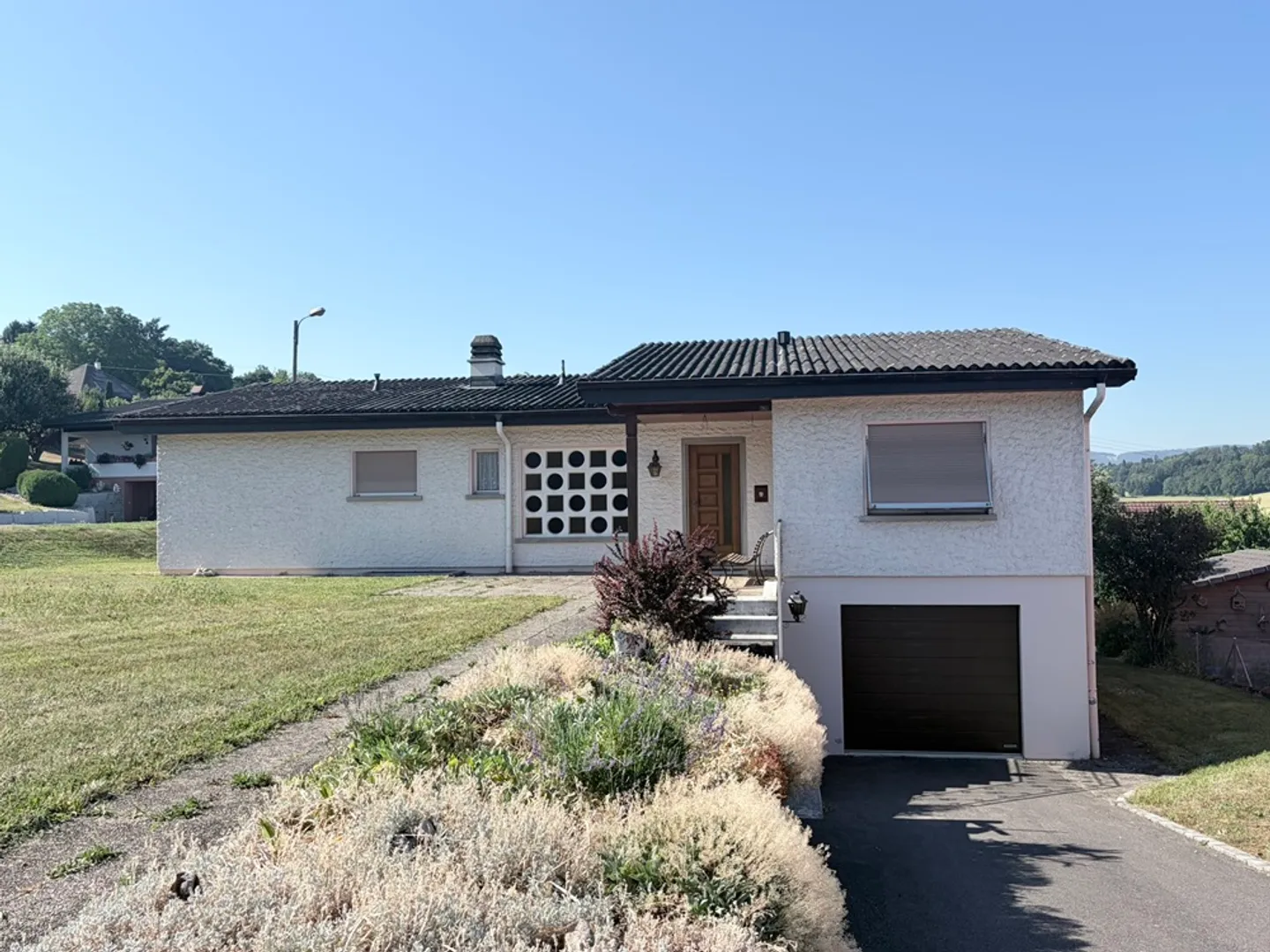 House, Coeuve - 670000 - Photo 1 of 13