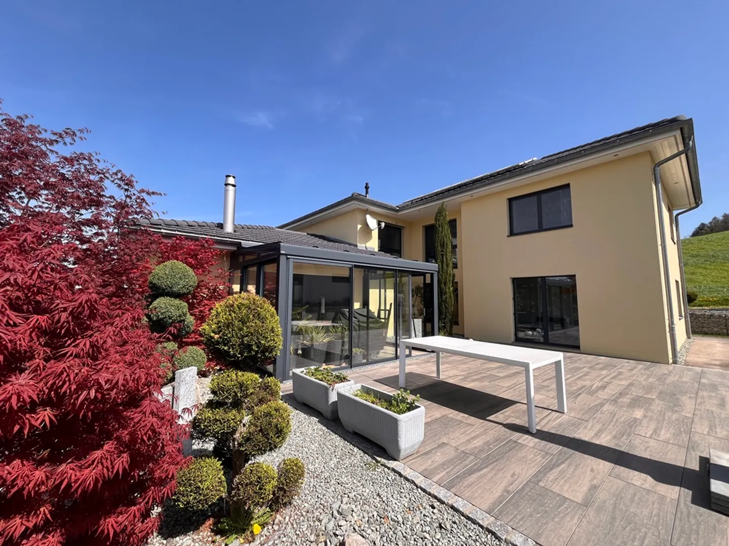 Villa, Courrendlin - 1650000 - Photo 1 of 13