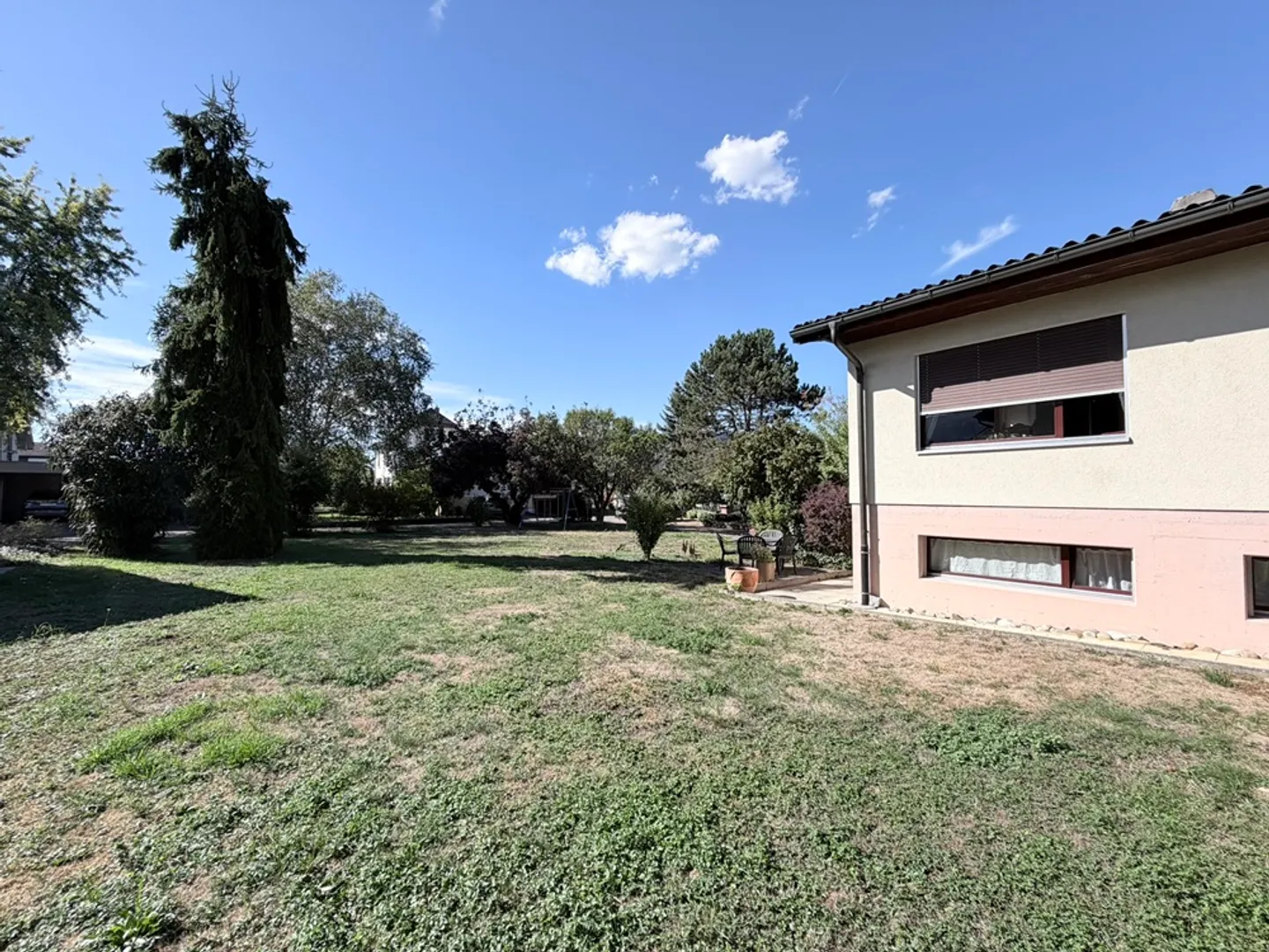 Maison Familiale avec Jardin Spacieux - Photo 4 sur 13
