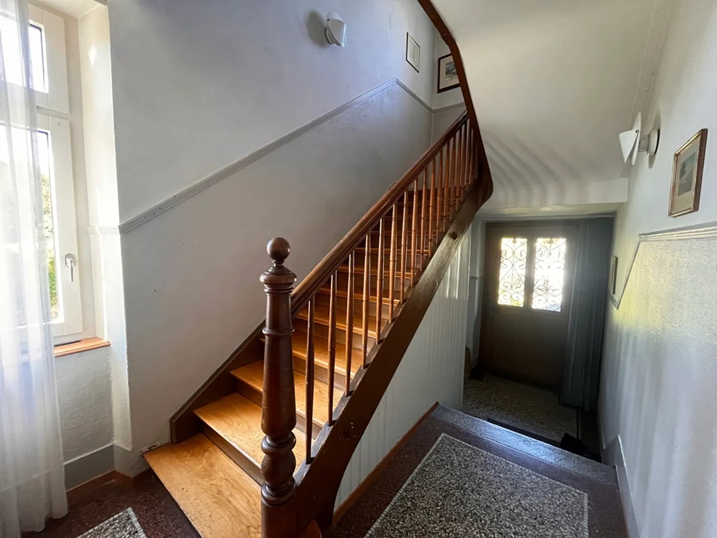 Manor House, Delémont - 1515000 - Photo 2 of 13