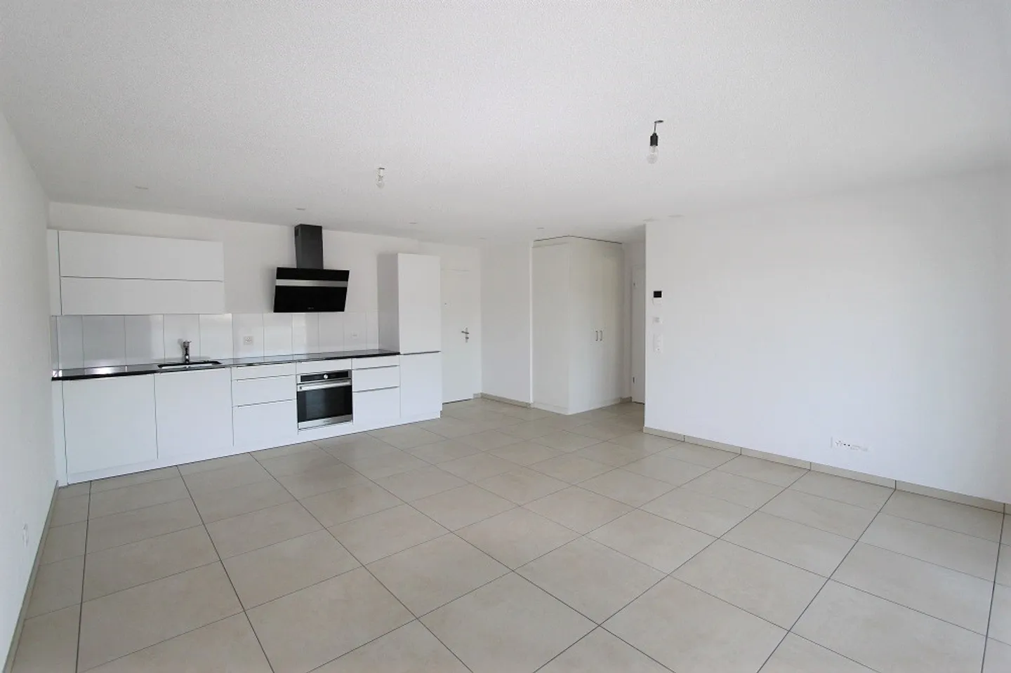 Apartment, Courrendlin - 1200 - Photo 3 of 8