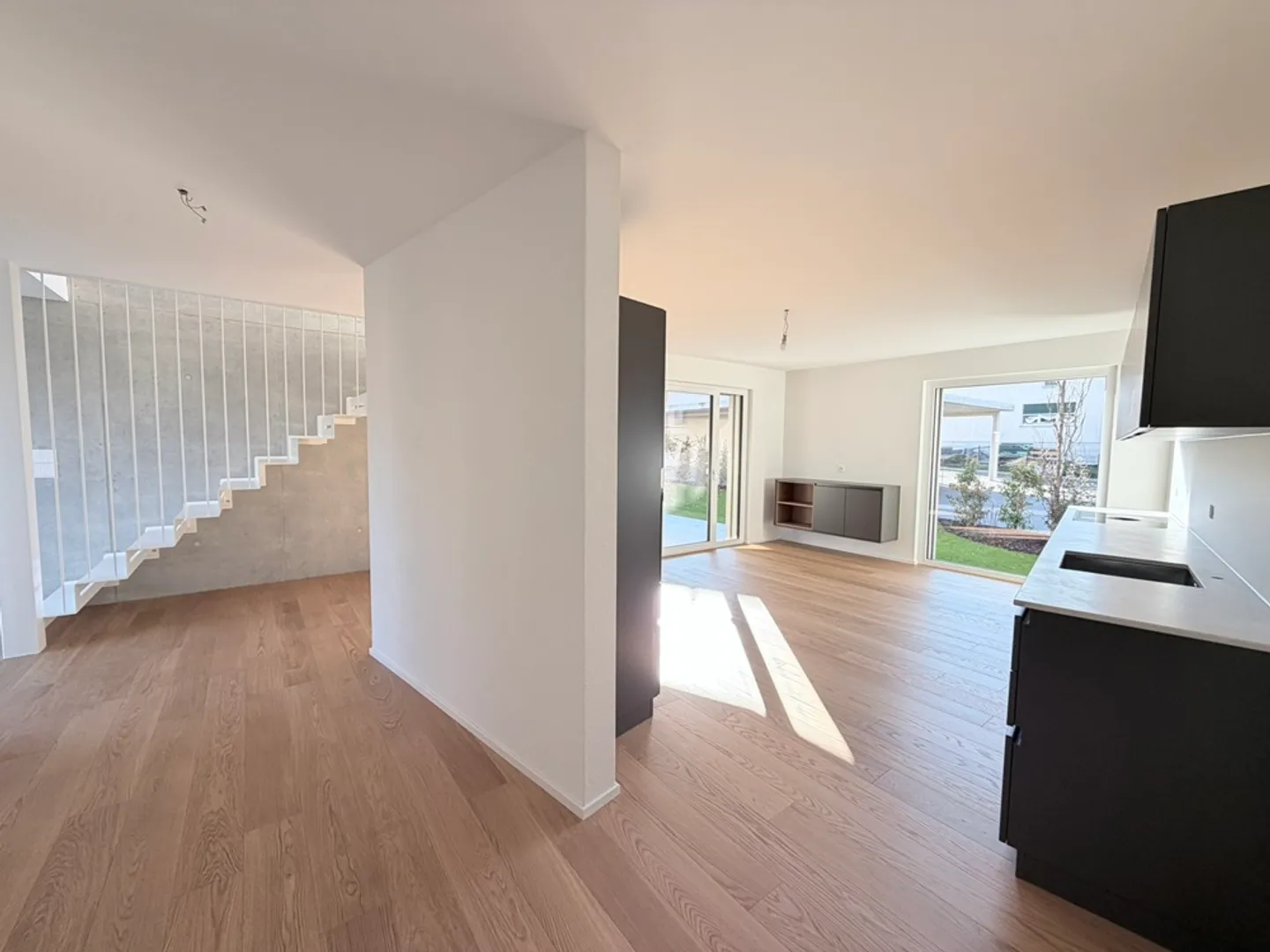 Villa, Rossemaison - 985000 - Photo 2 of 13