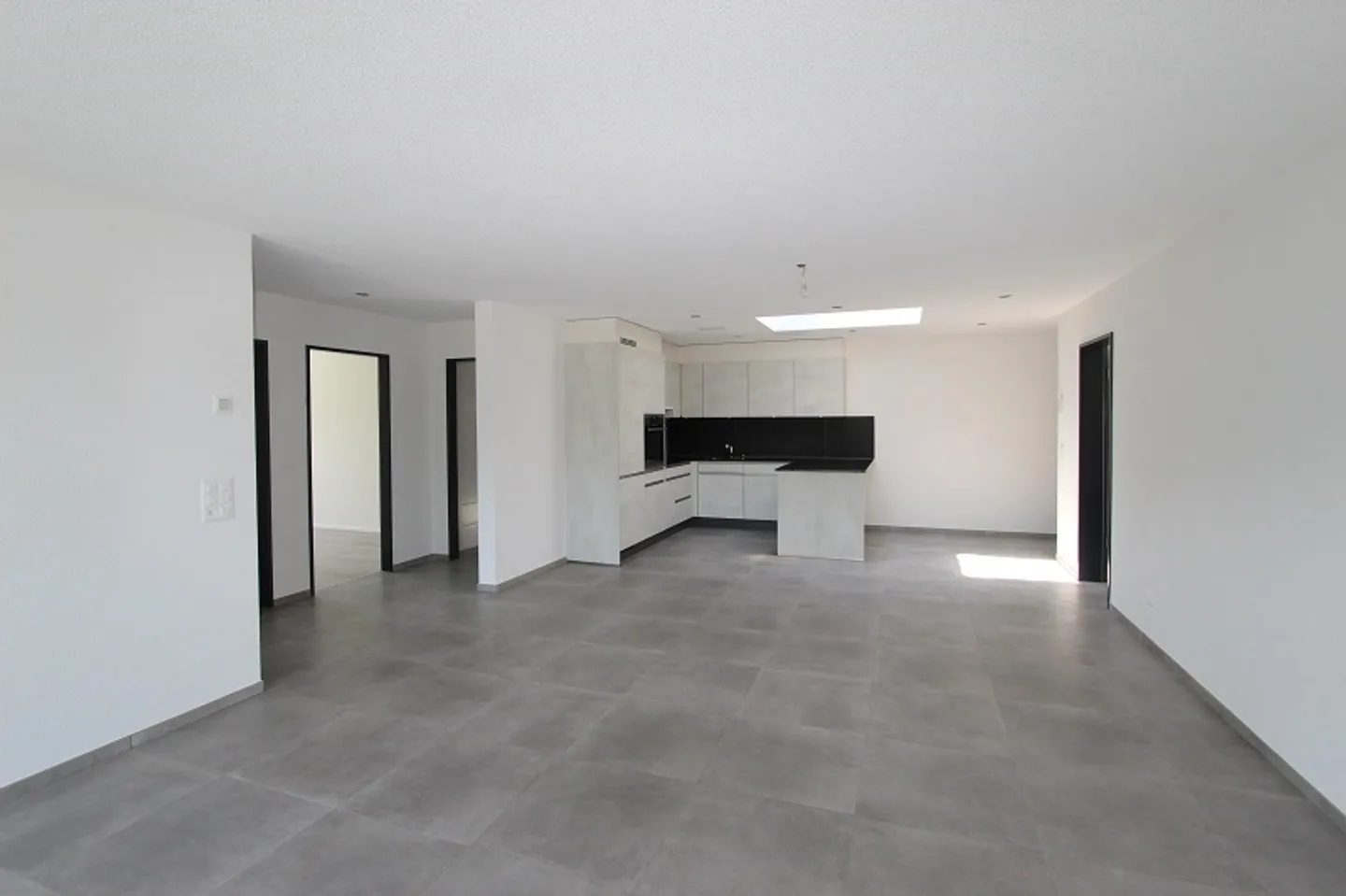 Apartment, St-Ursanne - 533000 - Photo 3 of 12