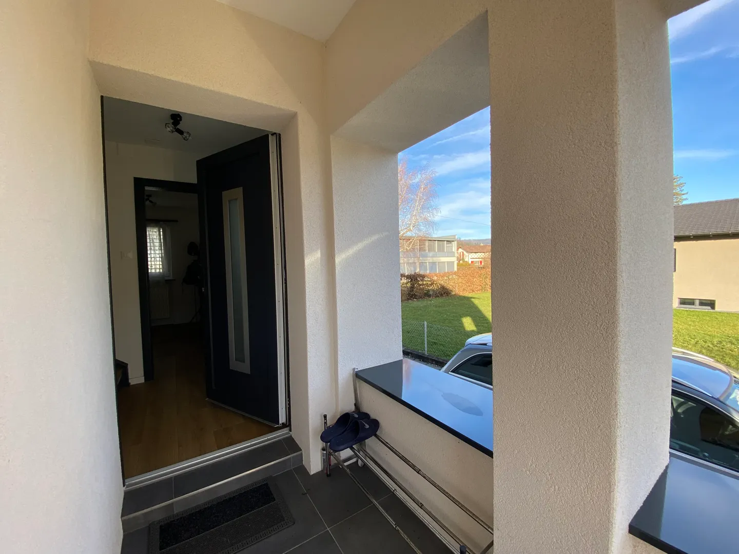 Maison Charmante avec Terrasse - Photo 2 sur 13