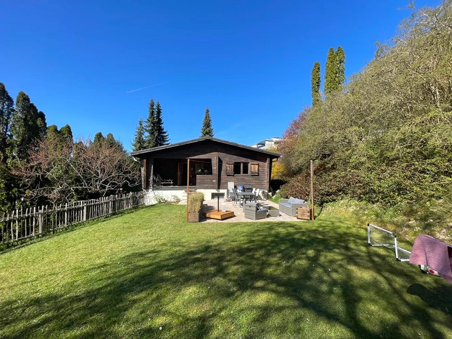 Maison familiale moderne avec terrain - Photo 7 sur 7