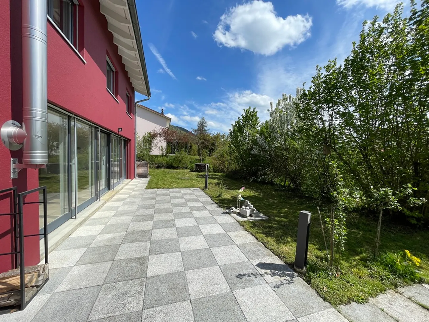 Villa, Delémont - 988000 - Foto 1 von 13