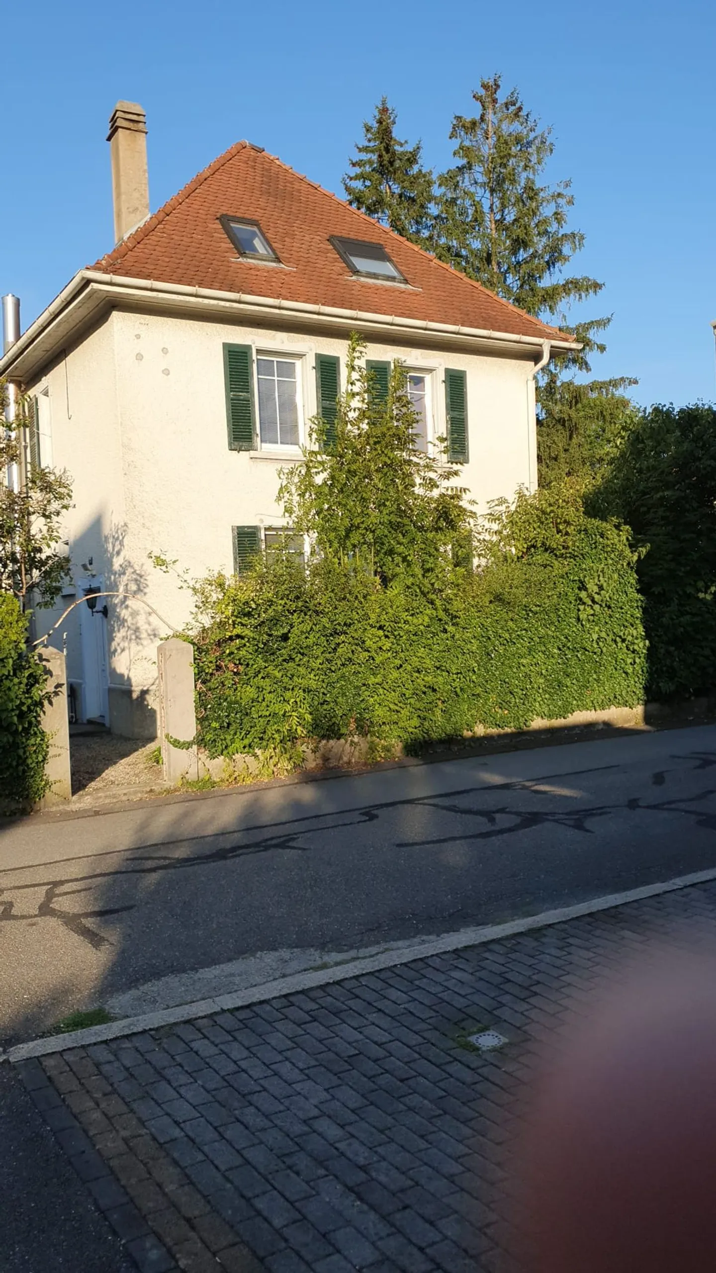Family home with 7.5 rooms in Delémont - On 4 levels, ultra-flexible & ready to live - Photo 4 of 13