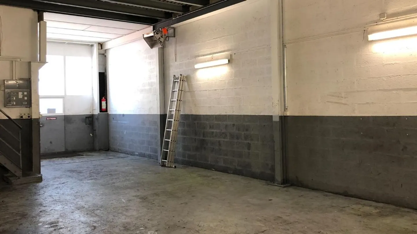 Handwerksbetrieb von 195 m² zu vermieten - Villeneuve (VD) - Foto 4 von 9