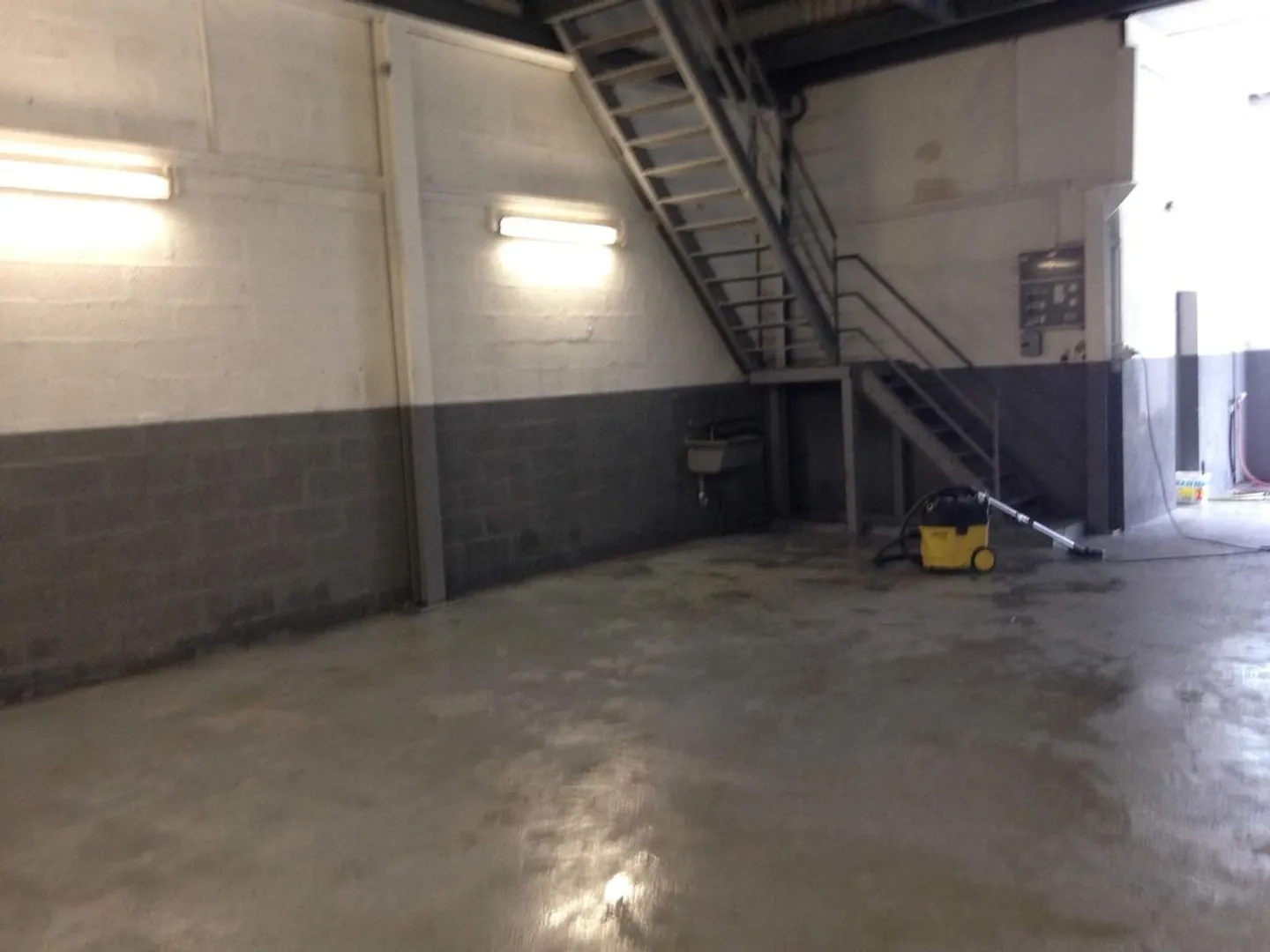 Handwerksbetrieb von 195 m² zu vermieten - Villeneuve (VD) - Foto 5 von 9