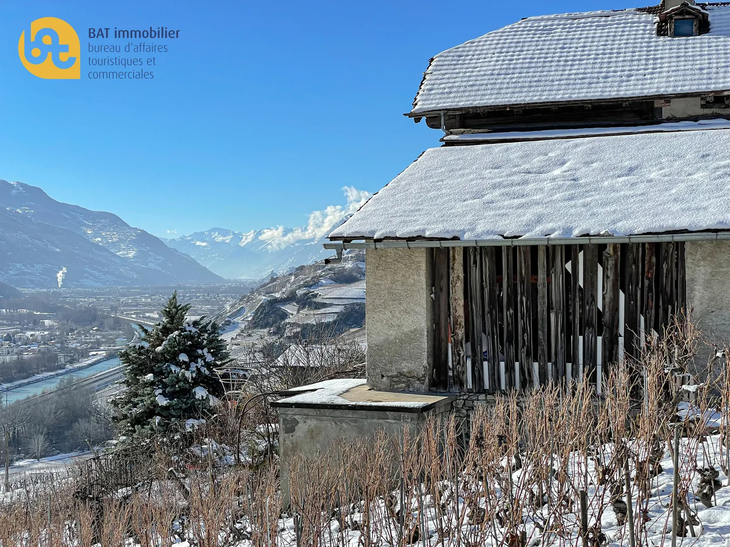 Ollon - Historic Building with Barns to Renovate - Photo 11 of 13