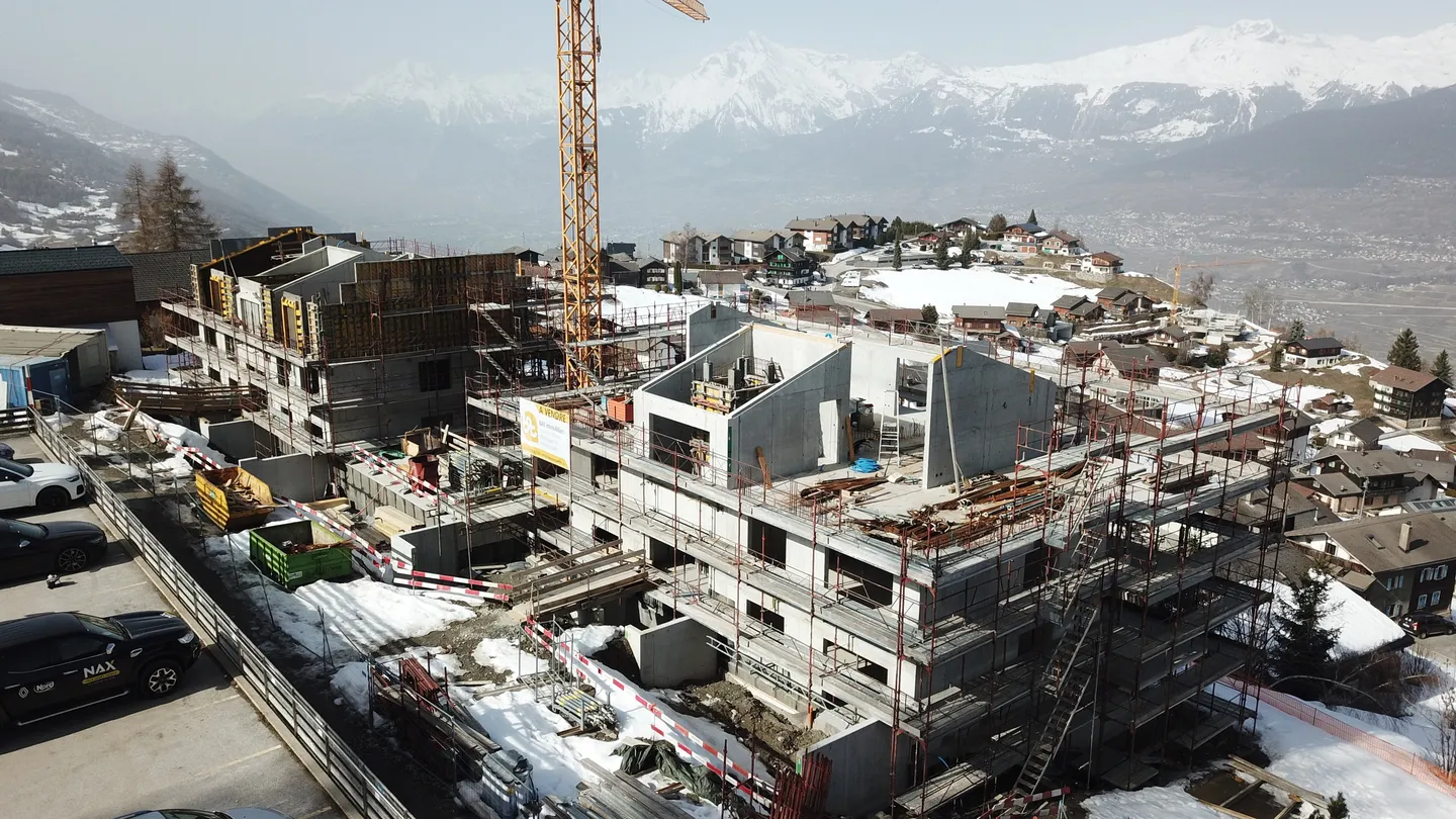 Nax - 4.5 rooms - Balcony of Heaven E11 - Photo 3 of 4