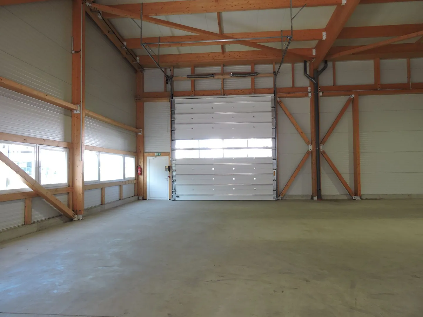 Halle di 215 m2 in affitto a Bouveret - Foto 1 di 4