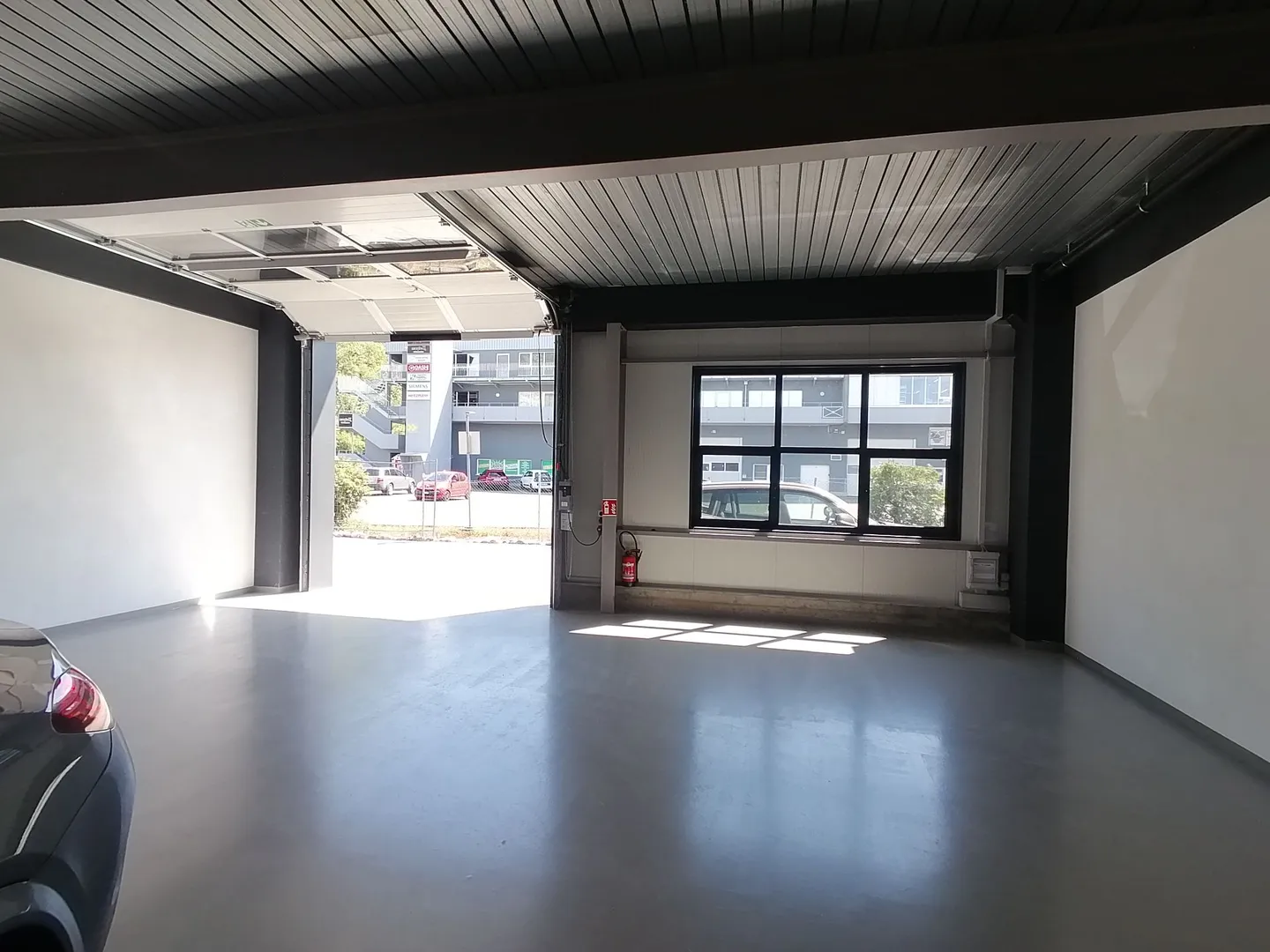 Hala di 120 m2 al piano terra - Foto 1 di 6