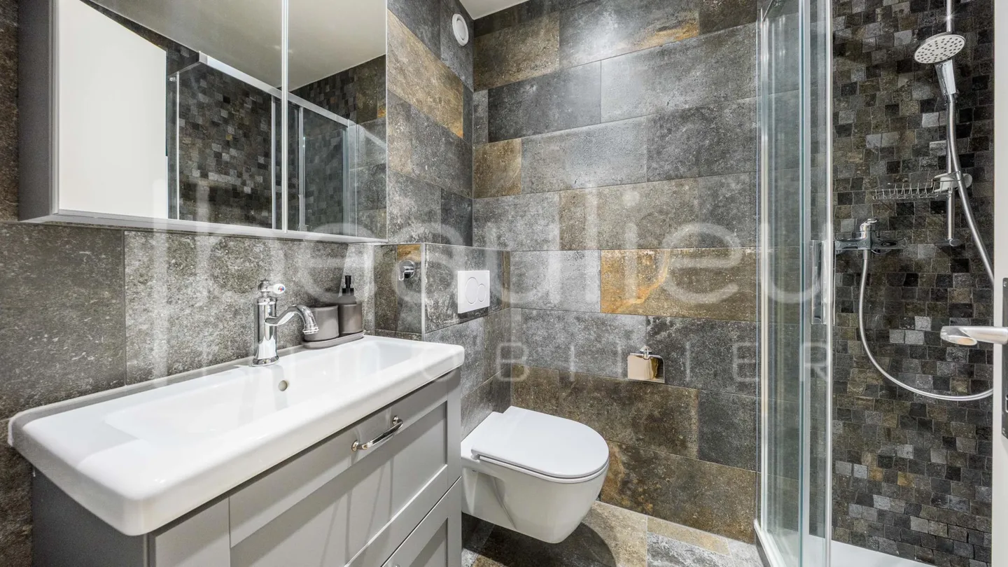 Superbe Appartement Rénové - Photo 9 sur 10