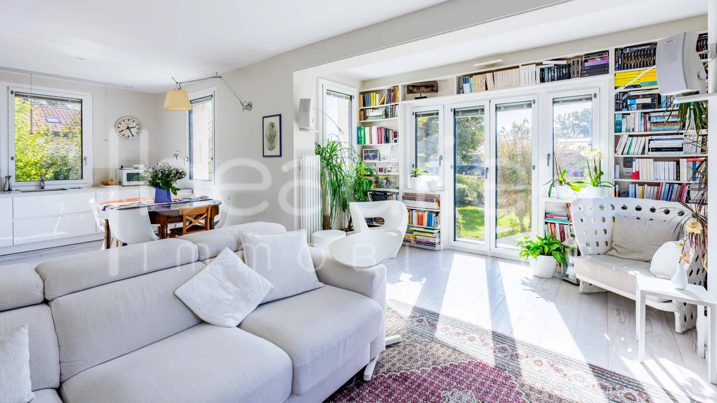 EXCLUSIVITÉ - Maison de maître avec magnifique jardin - Photo 2 sur 7