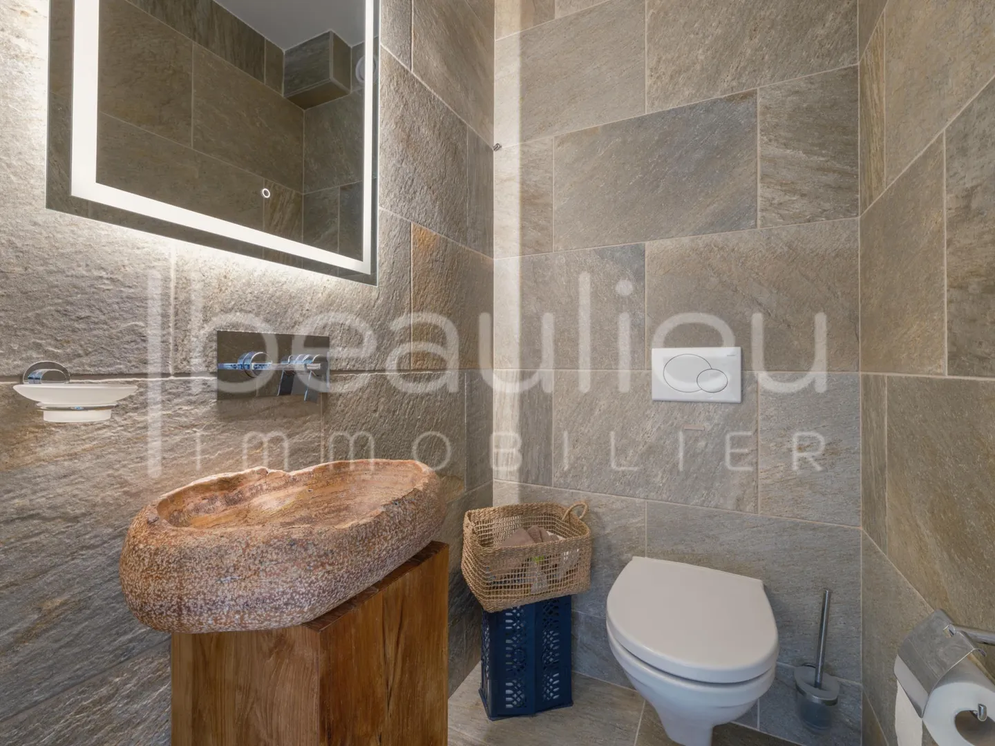 Magnifico appartamento attraversante con vista lago - Foto 11 di 12