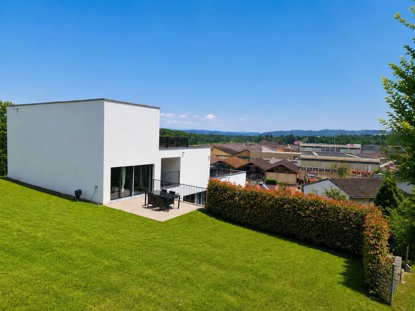 Elegant Terrace House with Lift and Private Garden Paradise - House C - Photo 13 of 13