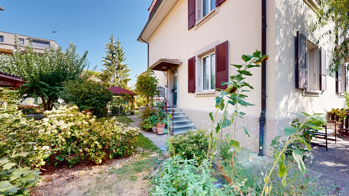 Cozy ground floor apartment with old building charm - Photo 11 of 11