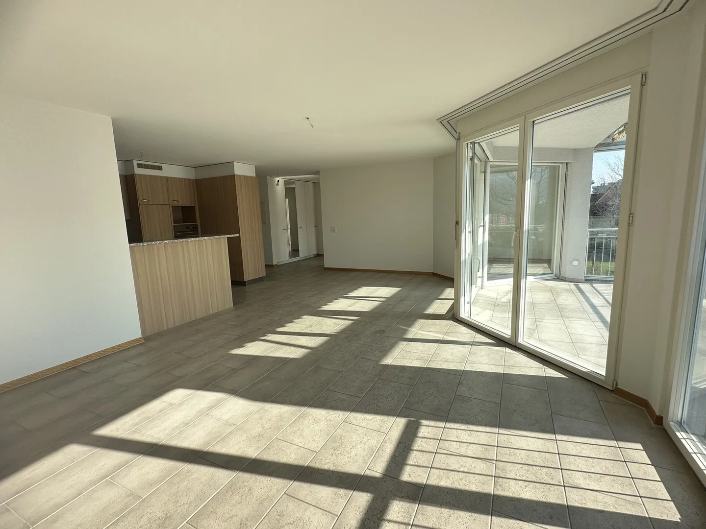 Attractive 3.5-room apartment in a prime location - Photo 2 of 12