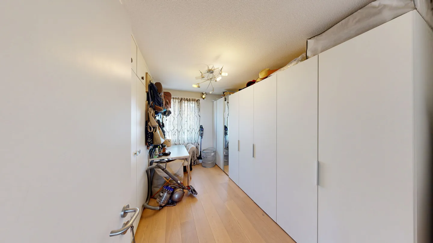 Penthouse with a View in Ittigen - Photo 7 of 11