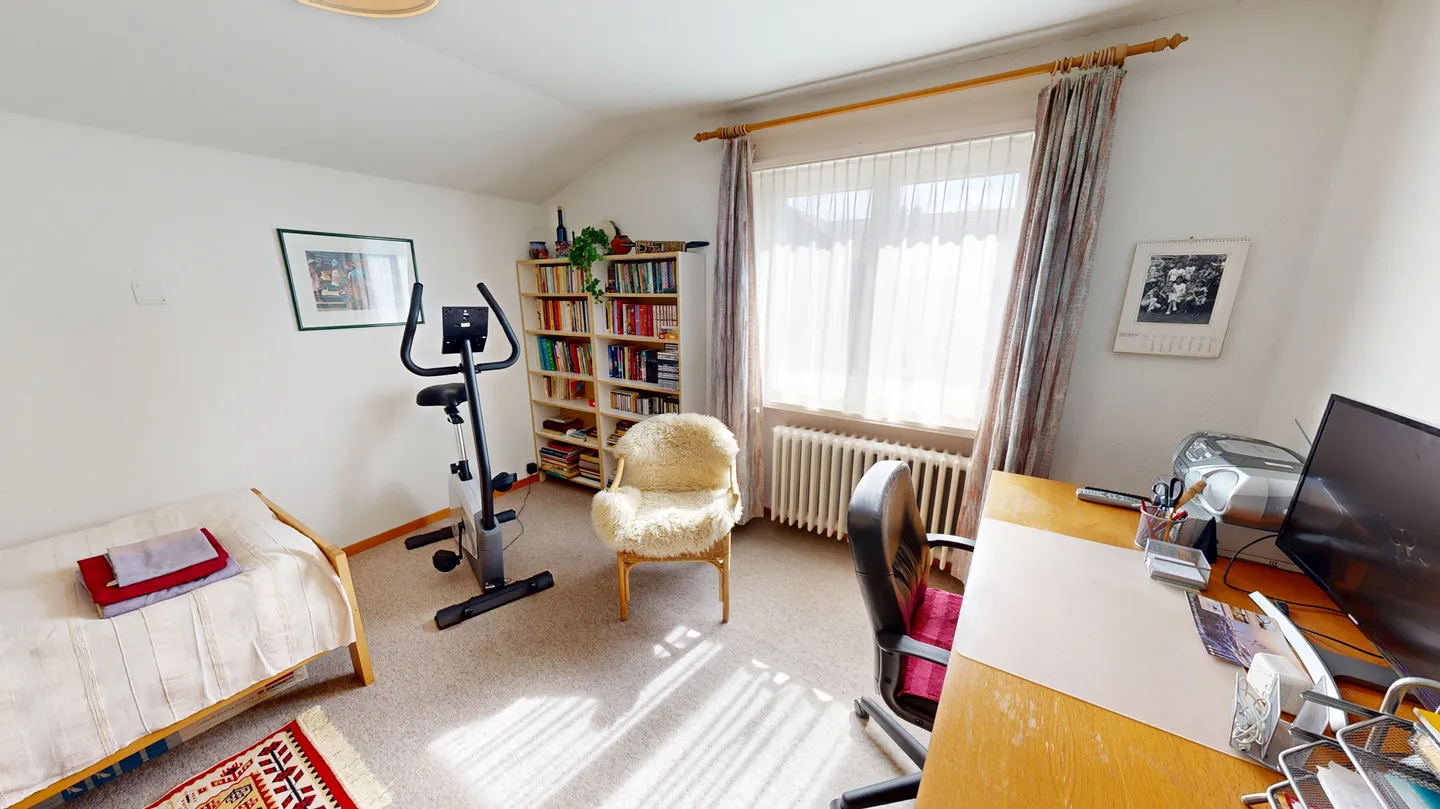 Maison individuelle de 6,5 pièces avec beau jardin - Photo 13 sur 13
