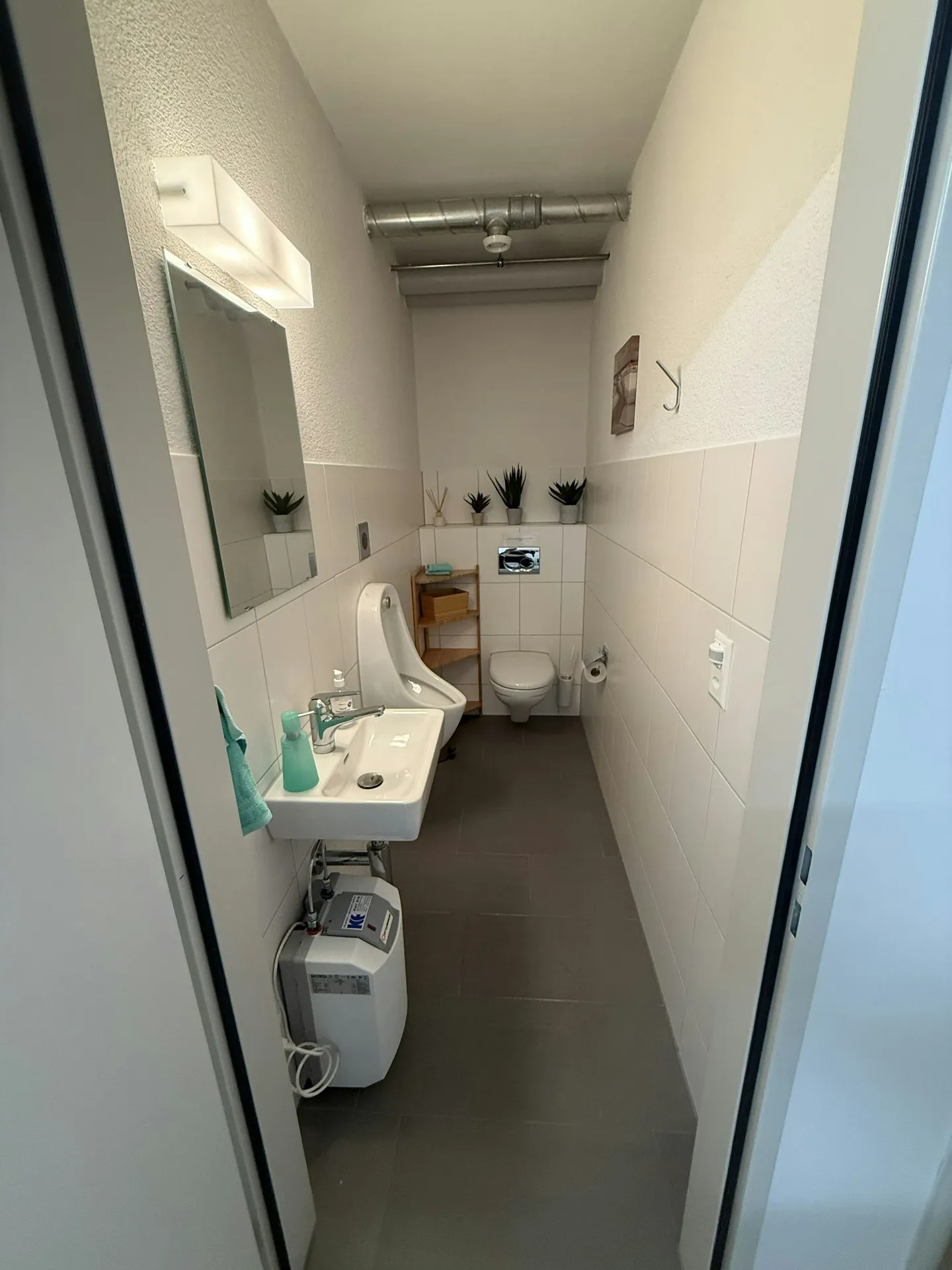 Studio di cosmetica, ufficio o negozio in affitto in Bahnstrasse 8a a Henggart - Foto 11 di 12