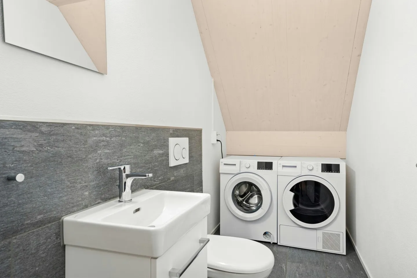 Geräumige Maisonette-Wohnung - Foto 9 von 11