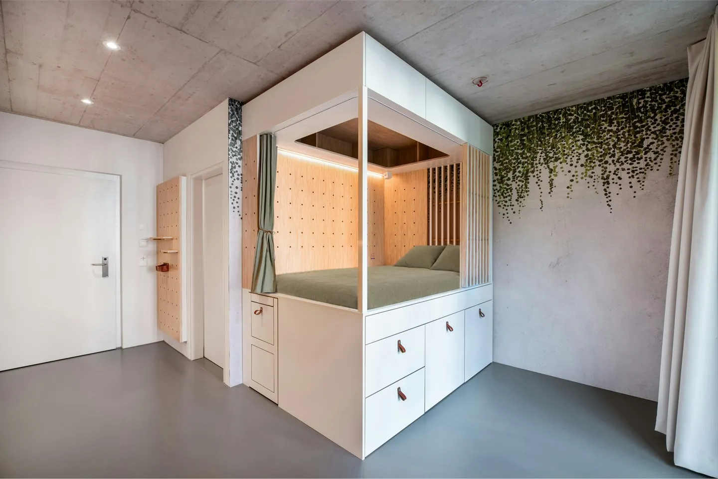 Modern, furnished 1-room apartment in Winterthur - Photo 2 of 11