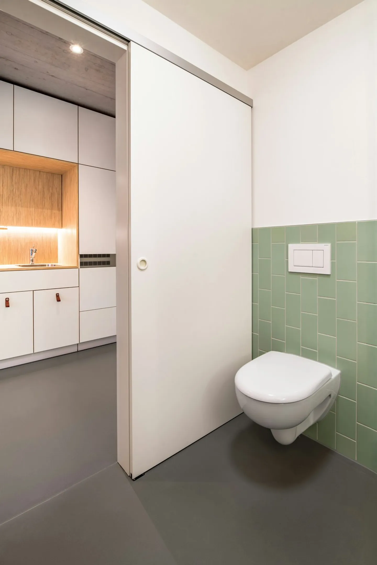 Modern, furnished 1-room apartment in Winterthur - Photo 7 of 11