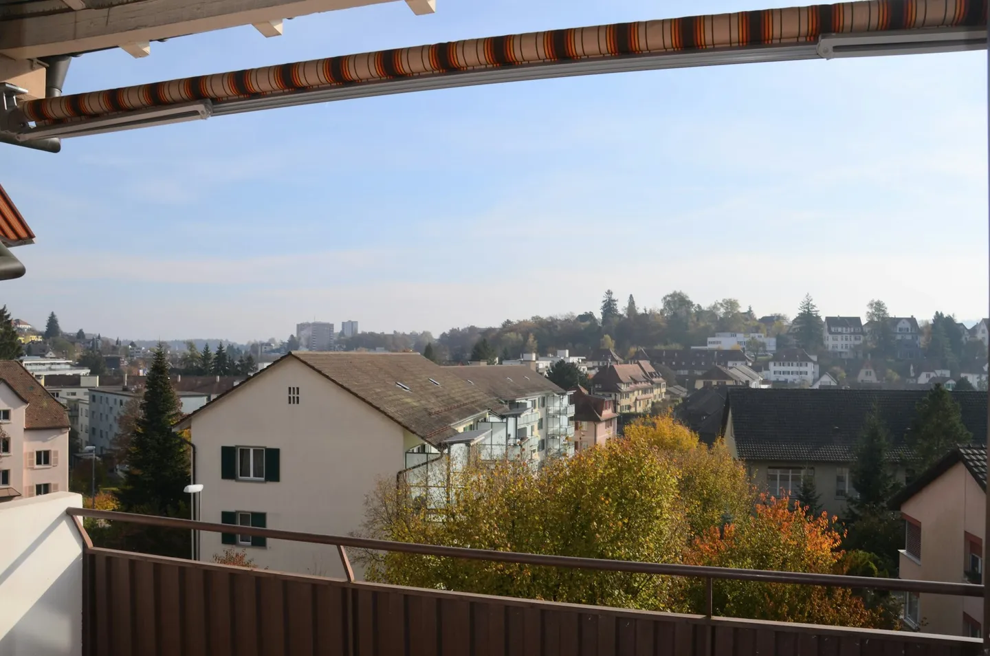Living on the southern slope with beautiful views - Photo 1 of 8