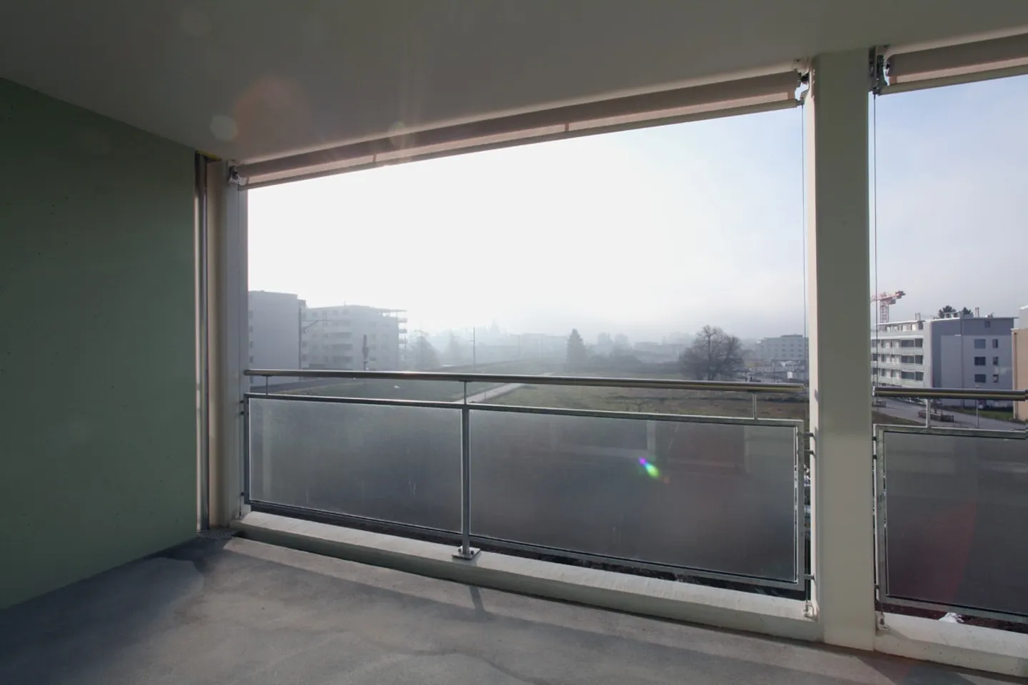 Appartement moderne de 3,5 pièces avec grand balcon dans le quartier de Widum - Photo 3 sur 8