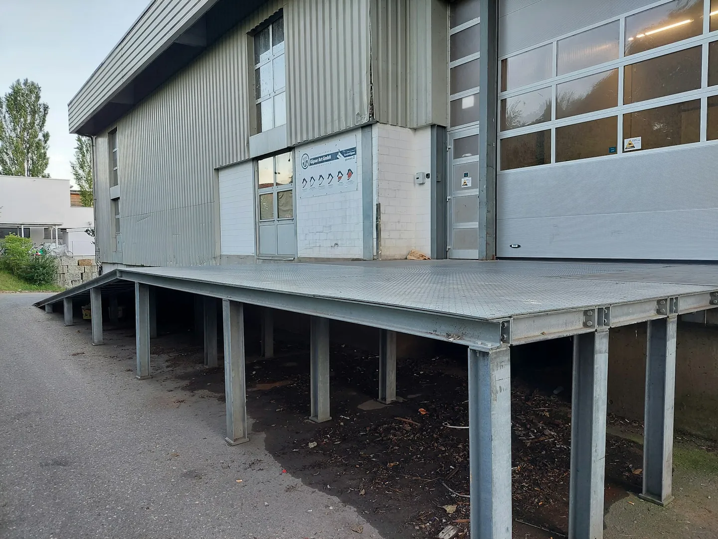 Mechanic Box for Private Individuals - Photo 1 of 6