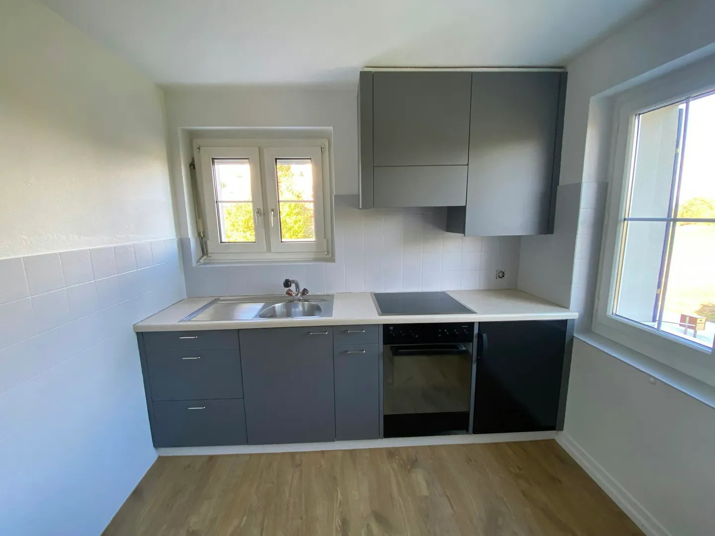 Freistehendes, teilsaniertes Einfamilienhaus mit grossem Umschwung - Photo 6 of 12