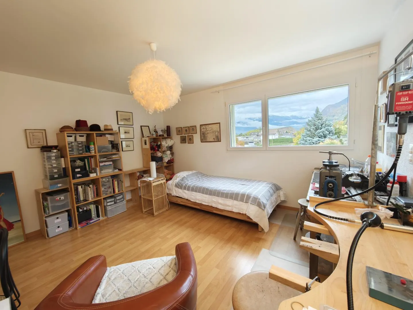 Réchy 4.5 rooms with master suite, terrace, box and outdoor parking - Photo 8 of 13